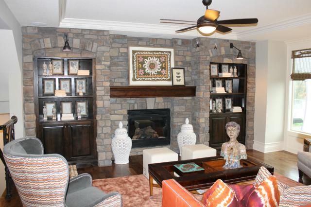 16301 Grant St, Overland Park, KS 66085