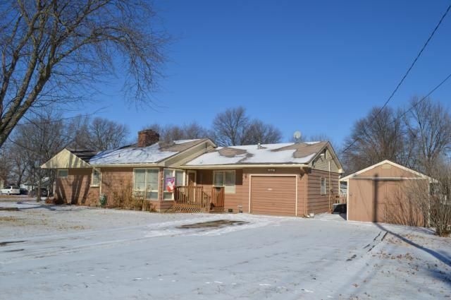 515 W 13 St, Ottawa, KS 66067