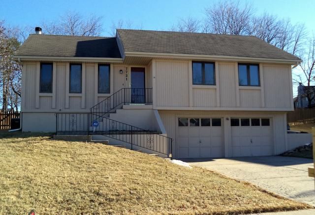 7721 NW 86th St, Kansas City, MO 64153