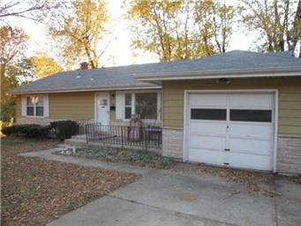 3516 S Pleasant St, Independence, MO 64055