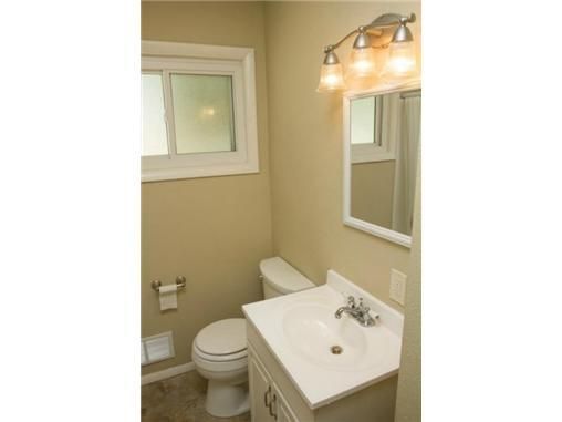 7811 E 108th St, Kansas City, MO 64134