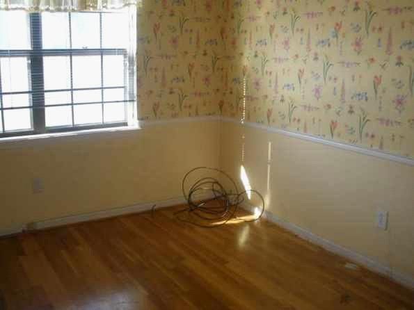 9804 W 104th Ter, Overland Park, KS 66212