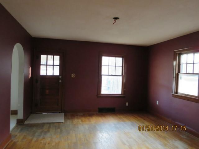 514 Oak St, Leavenworth, KS 66048