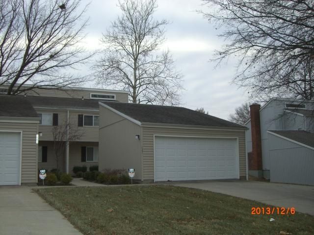 1501 E 97th St, Kansas City, MO 64131
