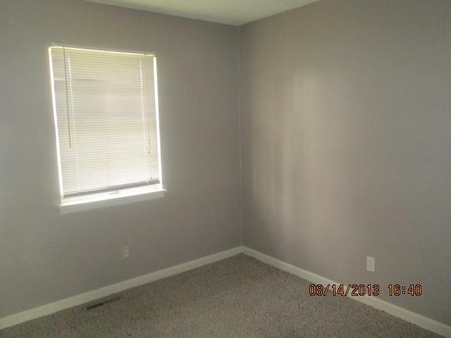 2416 E 10th St, Kansas City, MO 64127
