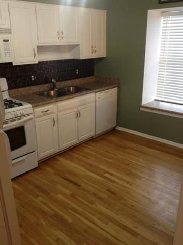 7924 Kessler St, Overland Park, KS 66204
