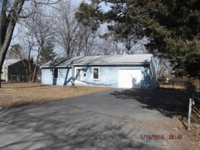 4936 August Ln, Kansas City, KS 66106