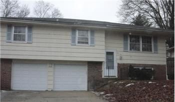 135 E 132nd Ter, Kansas City, MO 64145