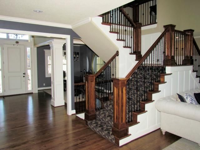 16453 Bond St, Overland Park, KS 66062