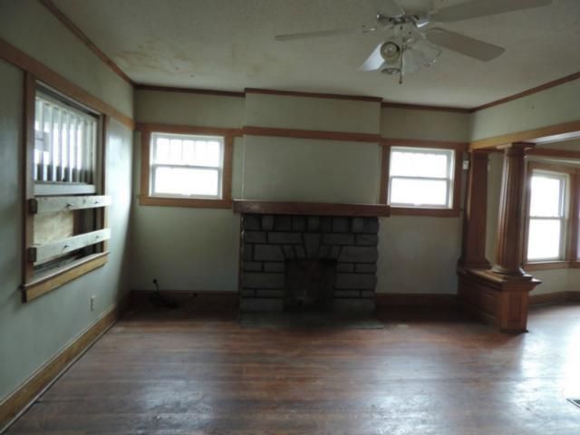 324 Mersington Ave, Kansas City, MO 64124