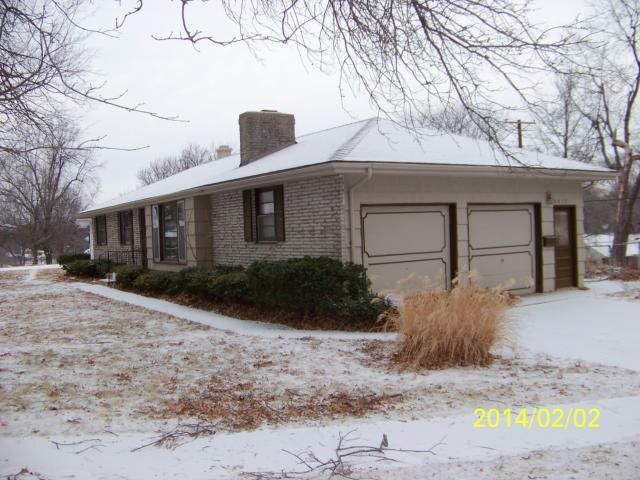 6812 E 100th Ter, Kansas City, MO 64134