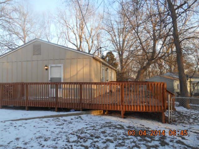 1117 E 135th St, Grandview, MO 64030