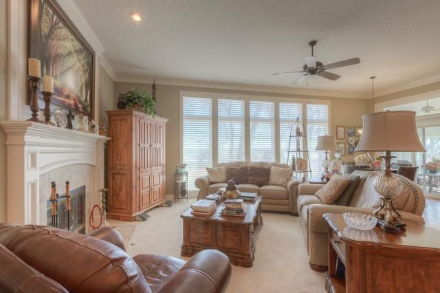 13329 Washington Ct, Kansas City, MO 64145