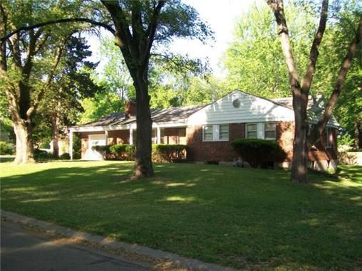 5501 Walmer St, Mission, KS 66202