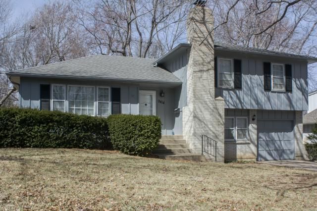 9414 Connell Dr, Overland Park, KS 66212