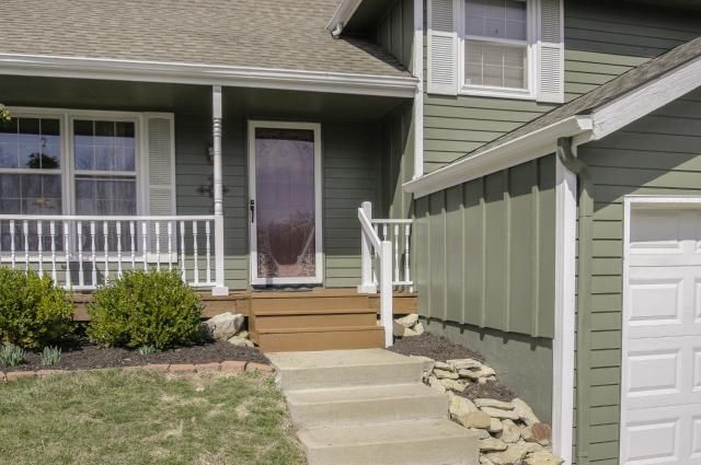 6422 N Amoret Ave, Kansas City, MO 64151