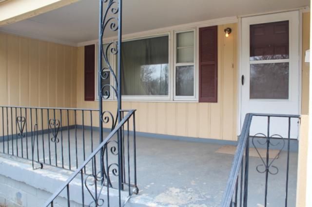 1431 E 77th St, Kansas City, MO 64131