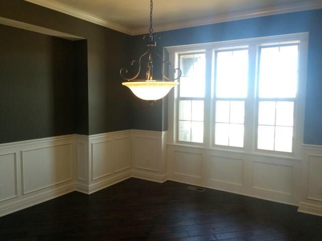 8600 W 165 Pl, Overland Park, KS 66085