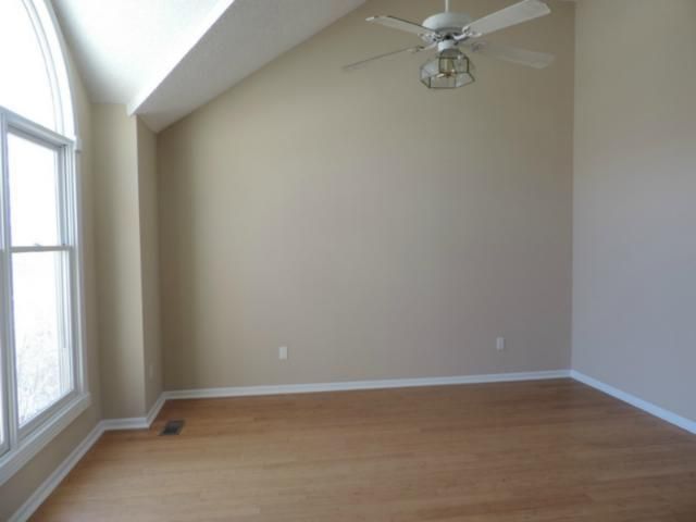 8702 N Carson Ave, Kansas City, MO 64153