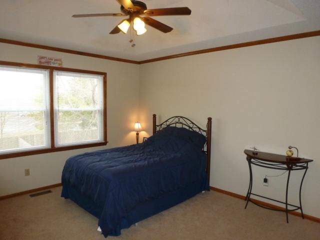 6652 W 151st Pl, Overland Park, KS 66223