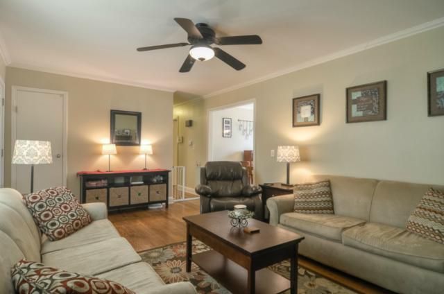 10318 Maple Dr, Overland Park, KS 66207