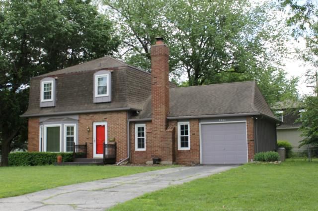 8801 W 97th St, Overland Park, KS 66212