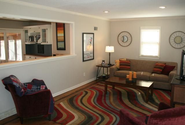 9835 Connell Dr, Overland Park, KS 66212