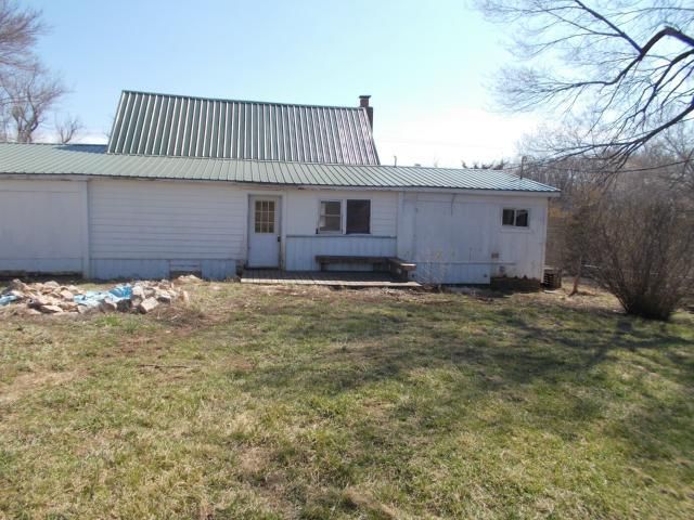 34298 W 108th St, Orrick, MO 64077