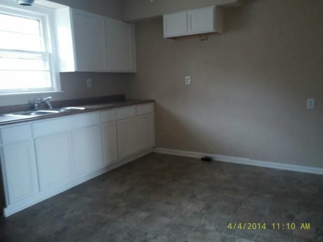 8601 E 77th Ter, Kansas City, MO 64138