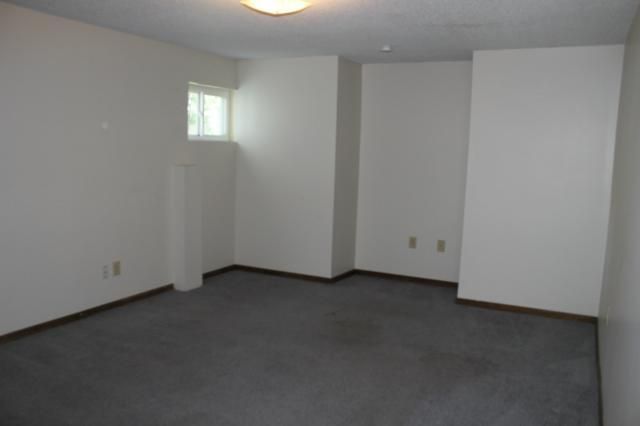 12910 S Arapaho Dr, Olathe, KS 66062