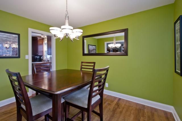 7206 Hemlock St, Overland Park, KS 66204