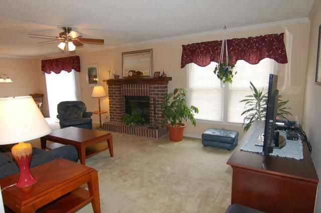 15227 Dearborn St, Overland Park, KS 66223
