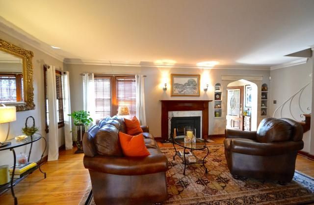 22 E 62nd Ter, Kansas City, MO 64113