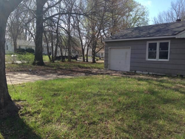 10000 Wheeling Ave, Kansas City, MO 64134