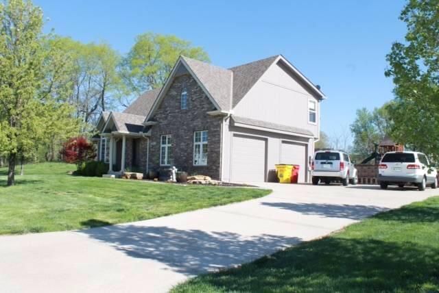 19326 E 14th St, Independence, MO 64056