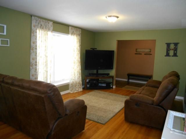 6207 E 108th St, Kansas City, MO 64134