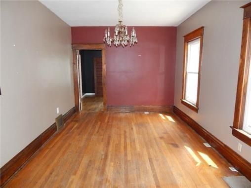 5012 E 7th St, Kansas City, MO 64124