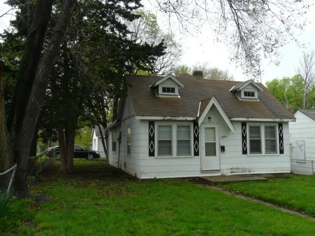 1500 N Main St, Independence, MO 64050