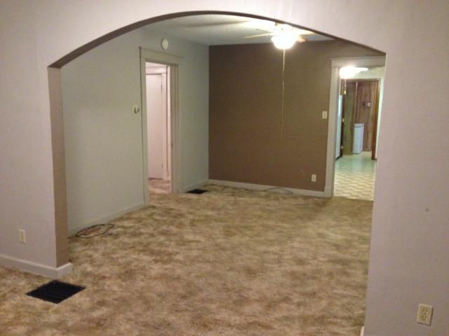 11308 E 20th St, Independence, MO 64052