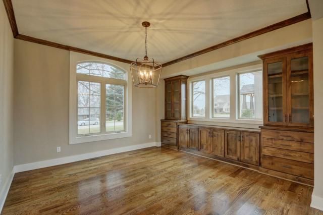 15333 Stearns St, Overland Park, KS 66221