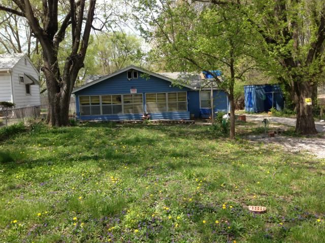 1108 S Savage St, Independence, MO 64050