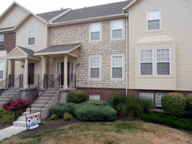 12337 S Tallgrass Dr, Olathe, KS 66061