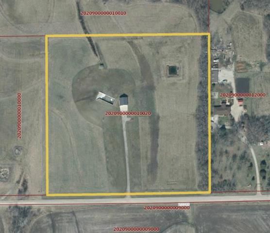 20160 82nd St, Mclouth, KS 66052