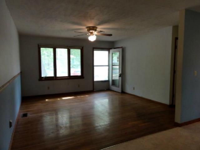 2727 Bonanza St, Lawrence, KS 66046
