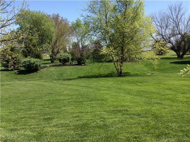 8909 W 161 St, Overland Park, KS 66085