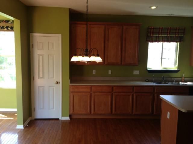 11187 S Chouteau St, Olathe, KS 66061