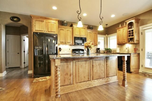 1402 NW 93 Ter, Kansas City, MO 64155