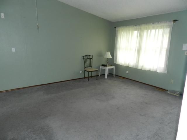 3058 Ruby Ave, Kansas City, KS 66112