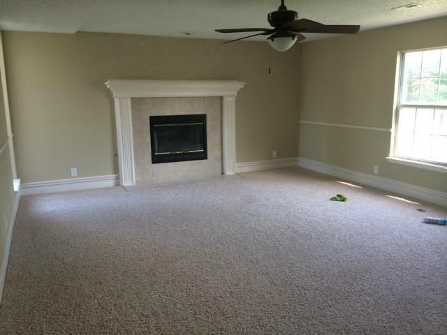 2101 SW British Dr, Lee's Summit, MO 64081