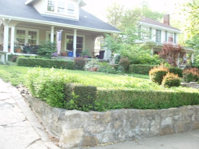 5643 Cherry St, Kansas City, MO 64110